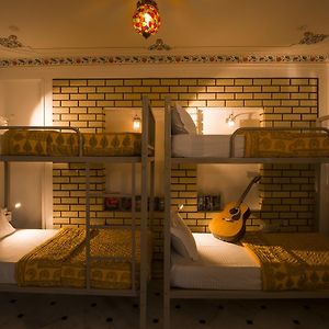 Dormitory Room Mixed